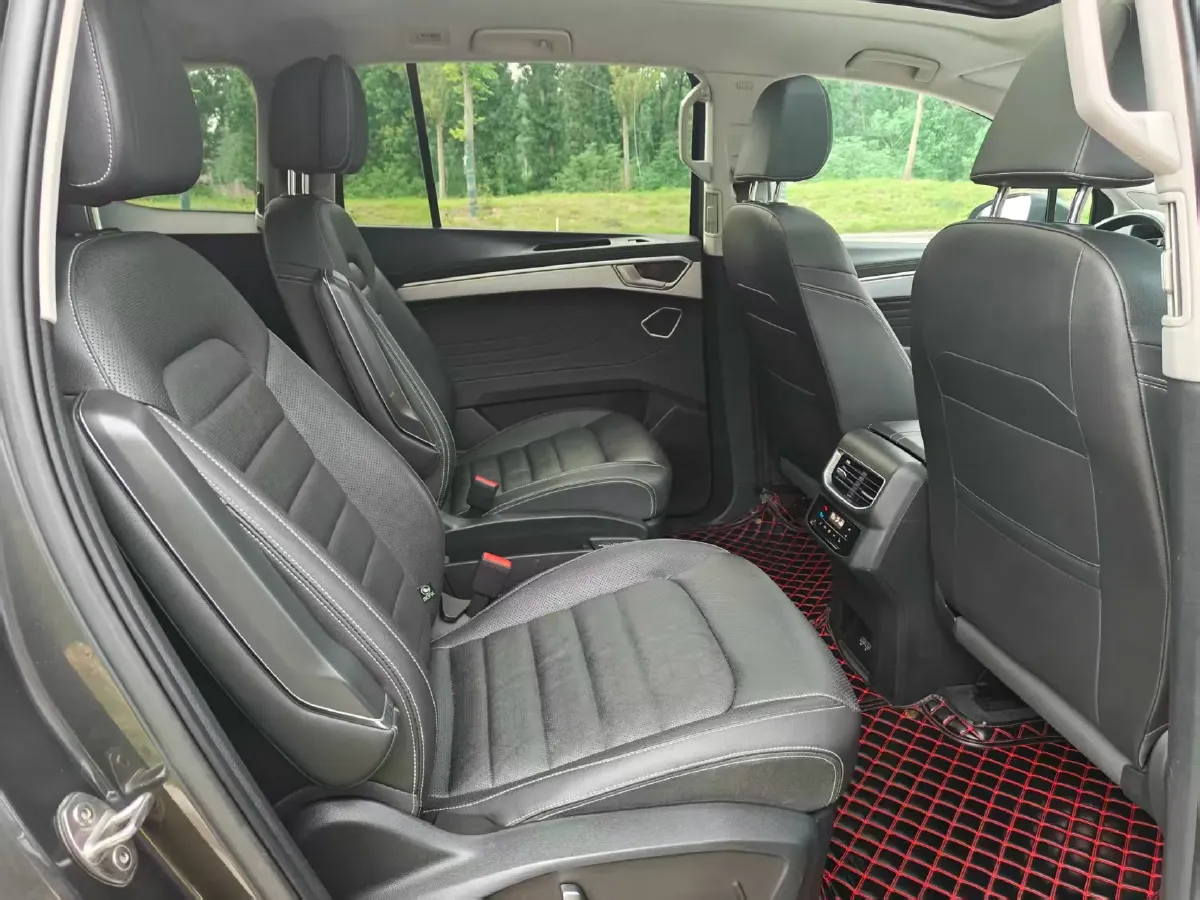 2022 Volkswagen Talagon 2.0T 220HP L4 7DCT,autocango,china used car exporter,china ev exporter,chinese used car exporter,chinese used ev exporter