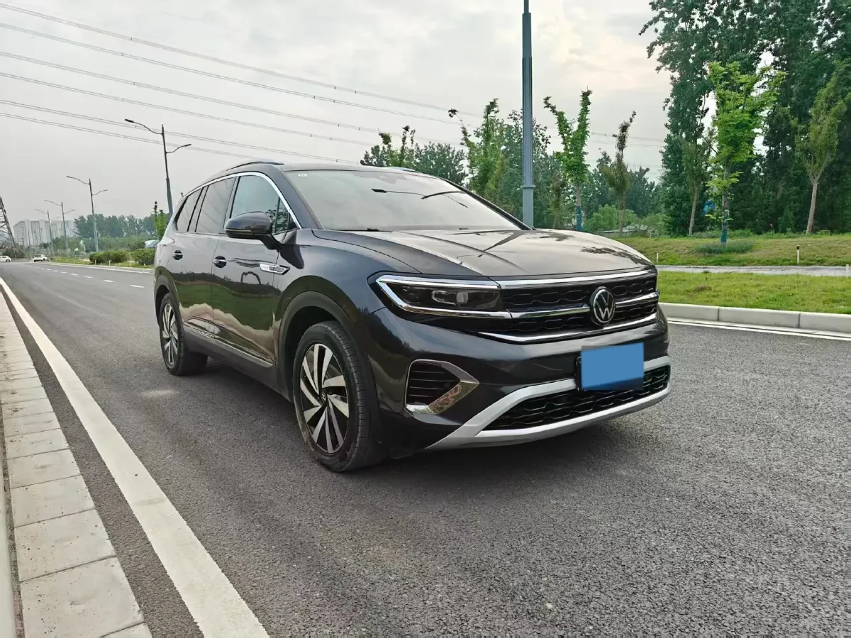 2022 Volkswagen Talagon 2.0T 220HP L4 7DCT,autocango,china used car exporter,china ev exporter,chinese used car exporter,chinese used ev exporter