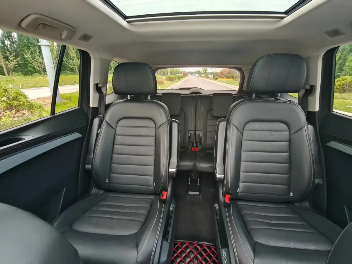 2022 Volkswagen Talagon 2.0T 220HP L4 7DCT,autocango,china used car exporter,china ev exporter,chinese used car exporter,chinese used ev exporter