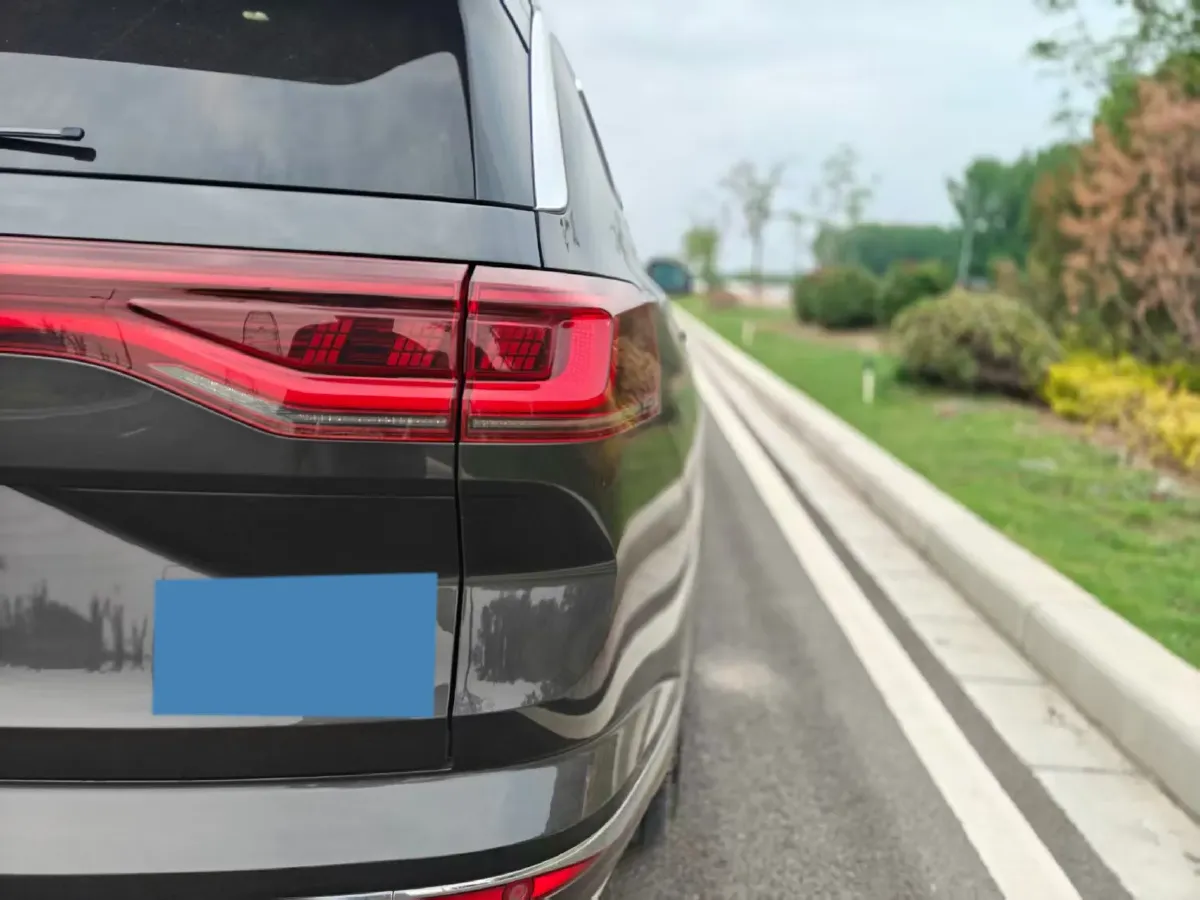 2022 Volkswagen Talagon 2.0T 220HP L4 7DCT,autocango,china used car exporter,china ev exporter,chinese used car exporter,chinese used ev exporter