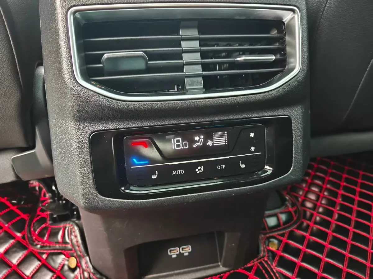 2022 Volkswagen Talagon 2.0T 220HP L4 7DCT,autocango,china used car exporter,china ev exporter,chinese used car exporter,chinese used ev exporter