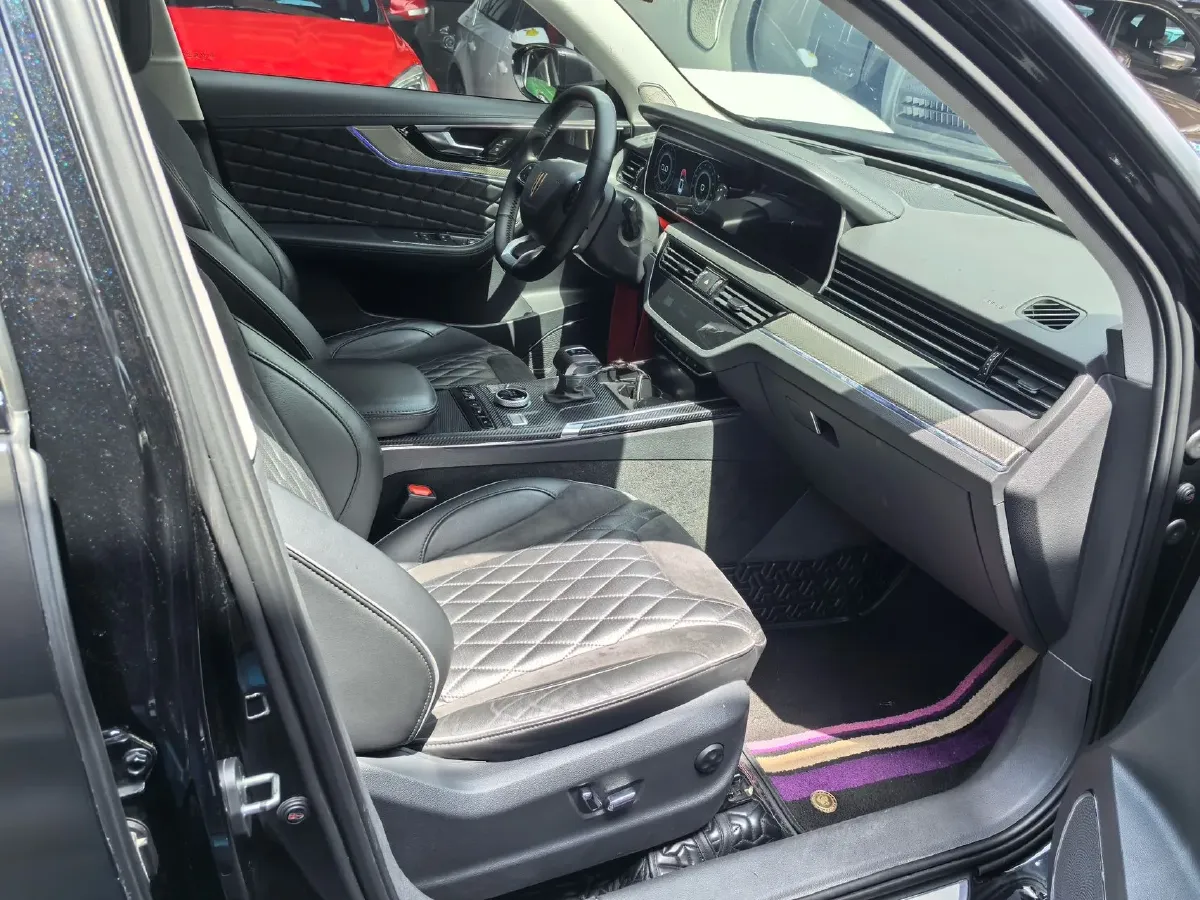 2022 HongQi HS5 2.0T 224HP L4 6AT,autocango,china used car exporter,china ev exporter,chinese used car exporter,chinese used ev exporter