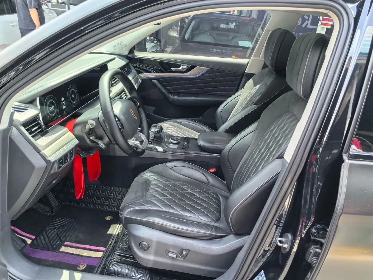 2022 HongQi HS5 2.0T 224HP L4 6AT,autocango,china used car exporter,china ev exporter,chinese used car exporter,chinese used ev exporter