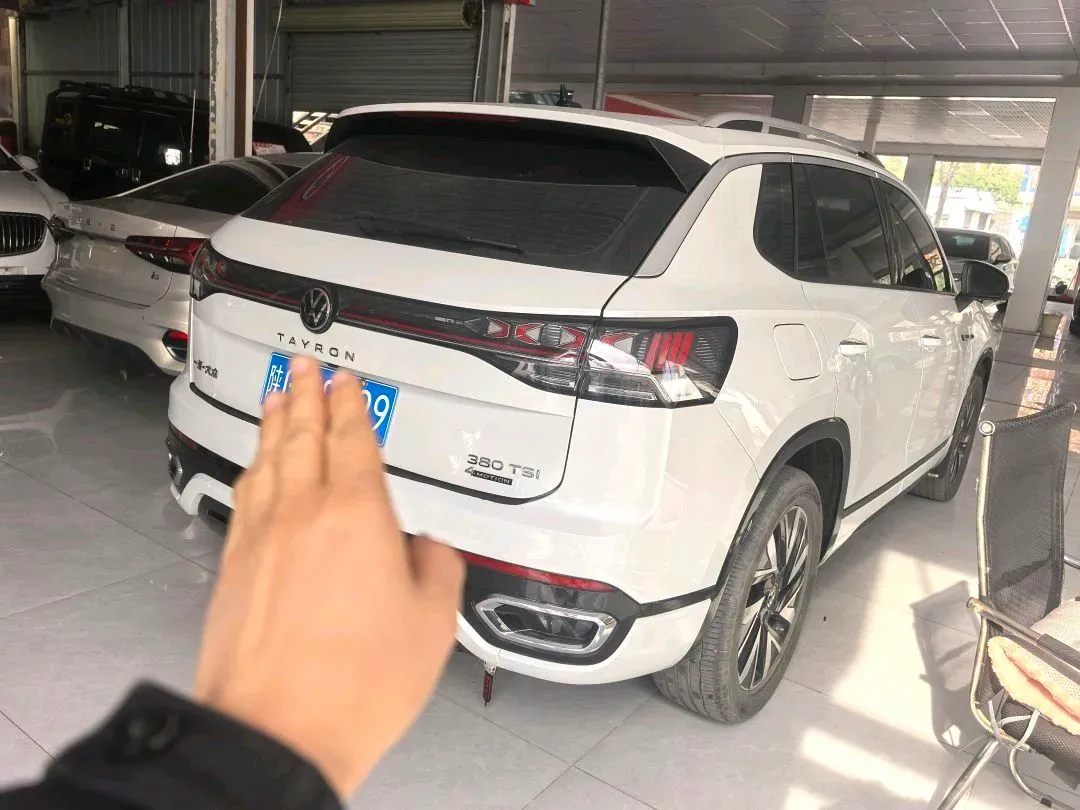 2024 Volkswagen Tayron 2.0T 220HP L4 7DCT,autocango,china used car exporter,china ev exporter,chinese used car exporter,chinese used ev exporter