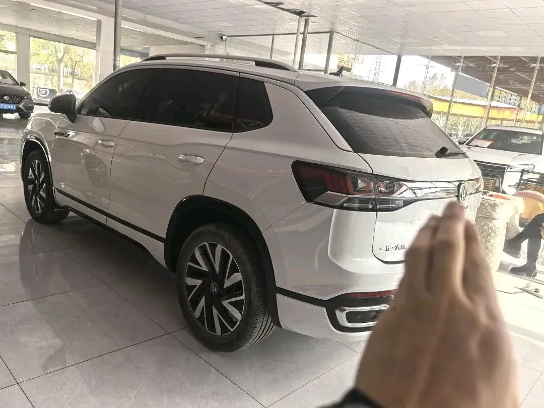 2024 Volkswagen Tayron 2.0T 220HP L4 7DCT,autocango,china used car exporter,china ev exporter,chinese used car exporter,chinese used ev exporter