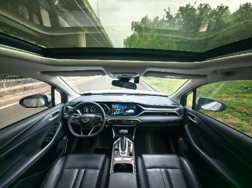 2022 GAC Trumpchi GS4 1.5T 169HP L4 6AT,autocango,china used car exporter,china ev exporter,chinese used car exporter,chinese used ev exporter