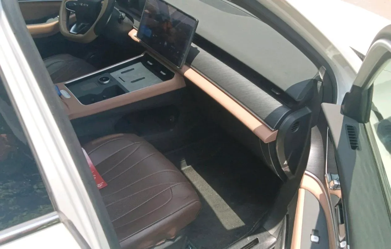 2024 Chery Tiggo8L 2.0T 254HP L4 8AT,autocango,china used car exporter,china ev exporter,chinese used car exporter,chinese used ev exporter