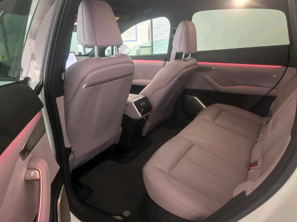2024 ONVO L60 BEV 60KWH,autocango,china used car exporter,china ev exporter,chinese used car exporter,chinese used ev exporter