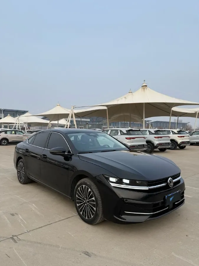 2024 Volkswagen Magotan 2.0T 220HP L4 7DCT,autocango,china used car exporter,china ev exporter,chinese used car exporter,chinese used ev exporter