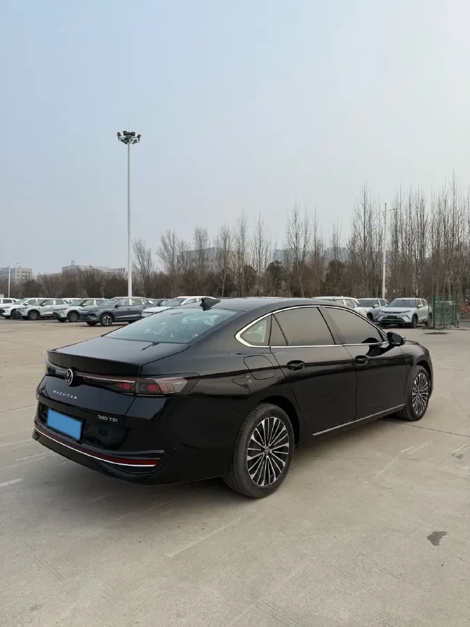 2024 Volkswagen Magotan 2.0T 220HP L4 7DCT,autocango,china used car exporter,china ev exporter,chinese used car exporter,chinese used ev exporter