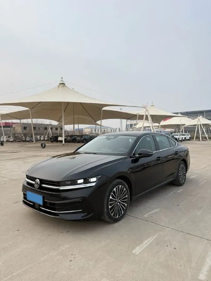 2024 Volkswagen Magotan 2.0T 220HP L4 7DCT,autocango,china used car exporter,china ev exporter,chinese used car exporter,chinese used ev exporter