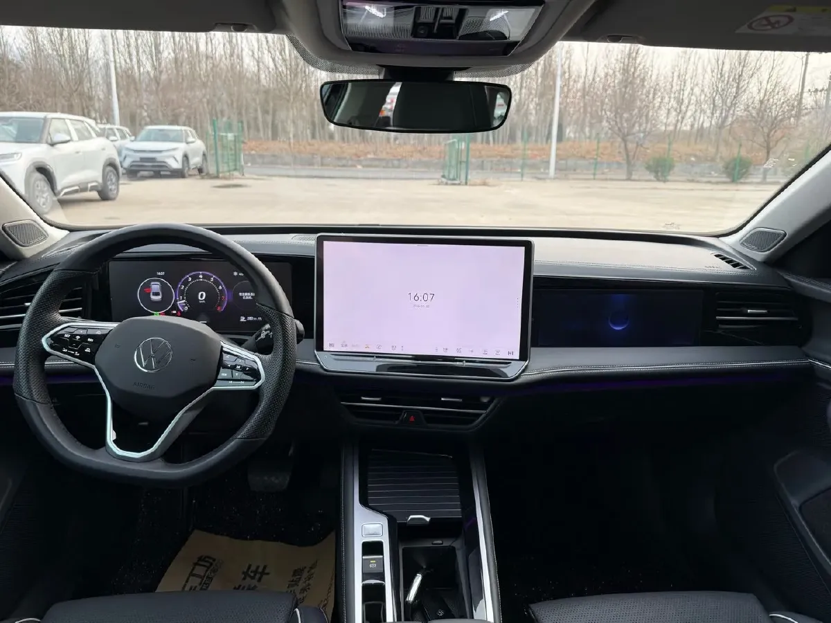 2024 Volkswagen Magotan 2.0T 220HP L4 7DCT,autocango,china used car exporter,china ev exporter,chinese used car exporter,chinese used ev exporter