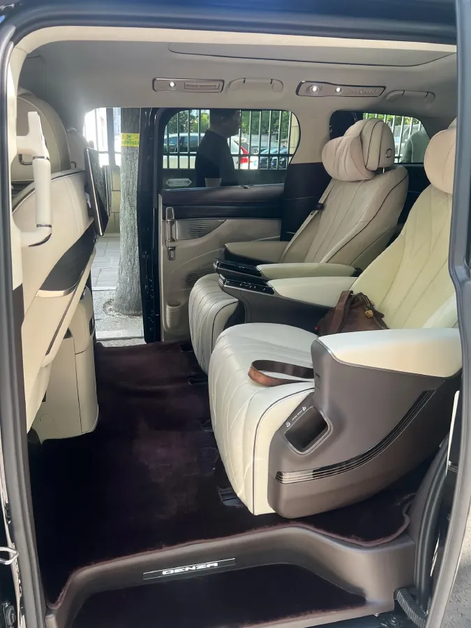 2024 Denza D9 1.5T 139HP L4 E-CVT PHEV 40KWH,autocango,china used car exporter,china ev exporter,chinese used car exporter,chinese used ev exporter
