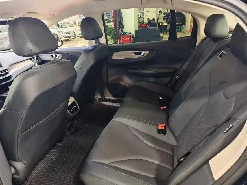 2024 HongQi E-QM5 BEV 72KWH,autocango,china used car exporter,china ev exporter,chinese used car exporter,chinese used ev exporter