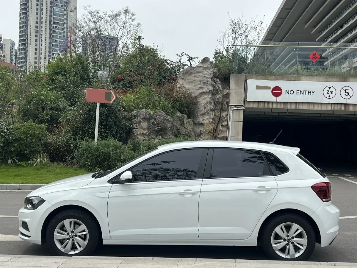 2023 Volkswagen Polo 1.5L 113HP L4 6AT,autocango,china used car exporter,china ev exporter,chinese used car exporter,chinese used ev exporter
