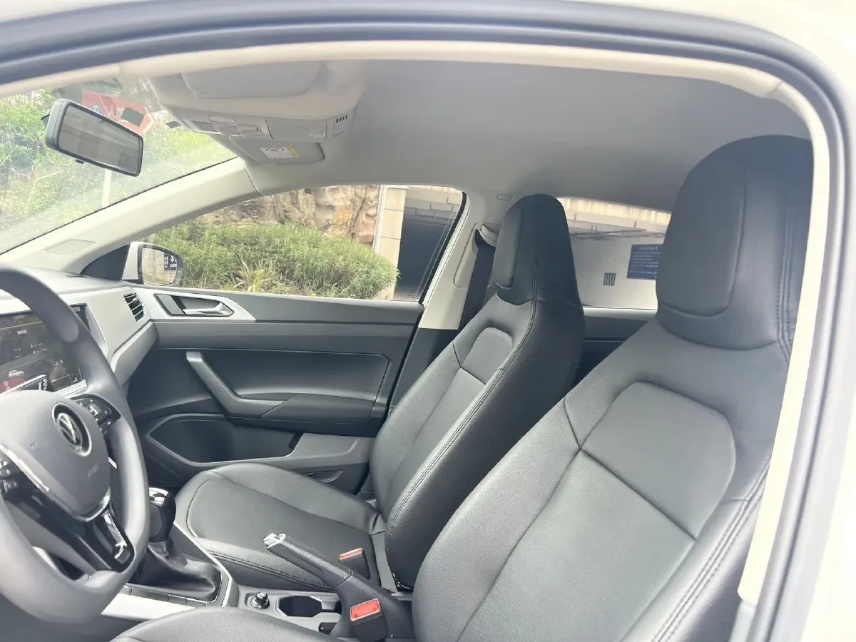 2023 Volkswagen Polo 1.5L 113HP L4 6AT,autocango,china used car exporter,china ev exporter,chinese used car exporter,chinese used ev exporter
