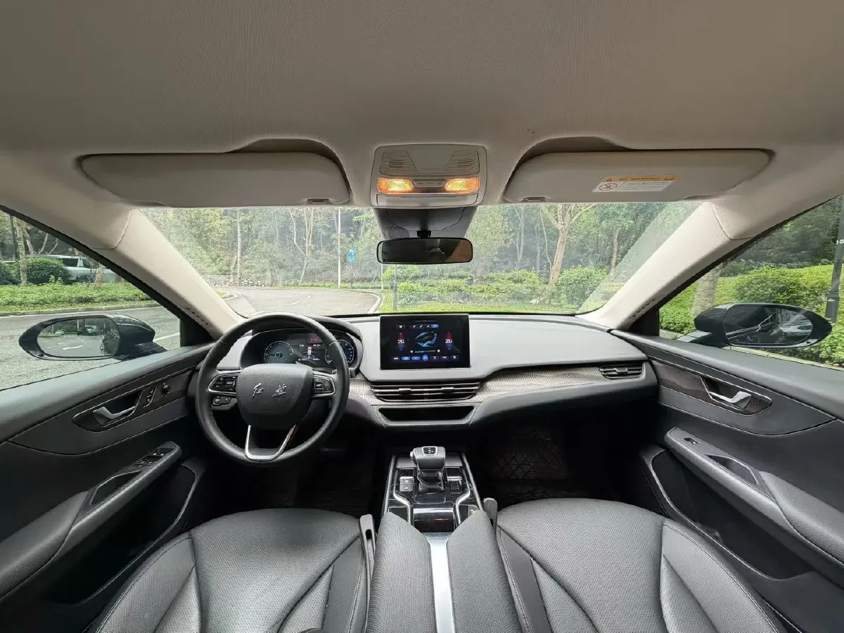 2022 HongQi E-QM5 BEV 54KWH,autocango,china used car exporter,china ev exporter,chinese used car exporter,chinese used ev exporter