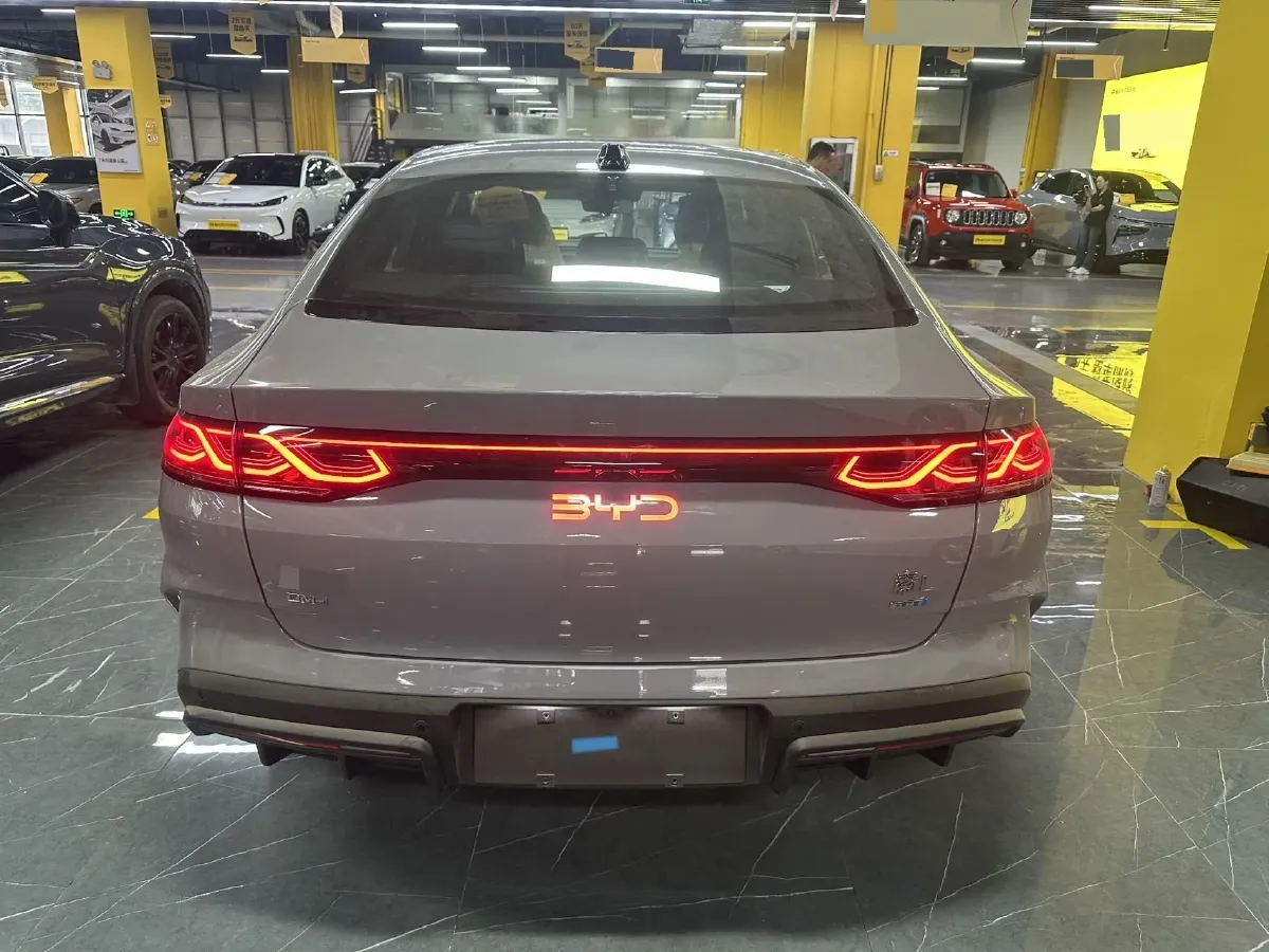 2026 BYD SongL DM-i 1.5L 101HP L4 E-CVT PHEV,autocango,china used car exporter,china ev exporter,chinese used car exporter,chinese used ev exporter