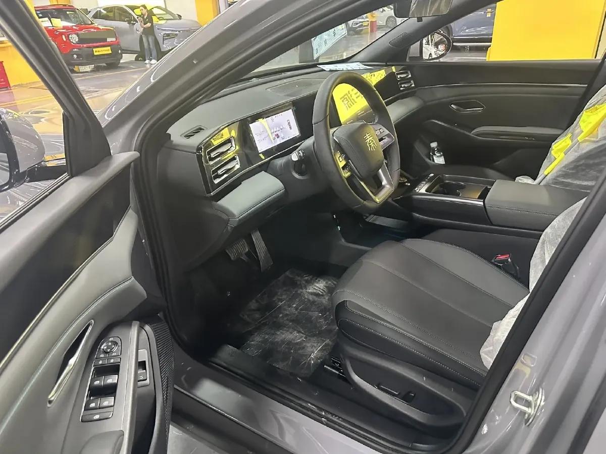 2026 BYD SongL DM-i 1.5L 101HP L4 E-CVT PHEV,autocango,china used car exporter,china ev exporter,chinese used car exporter,chinese used ev exporter
