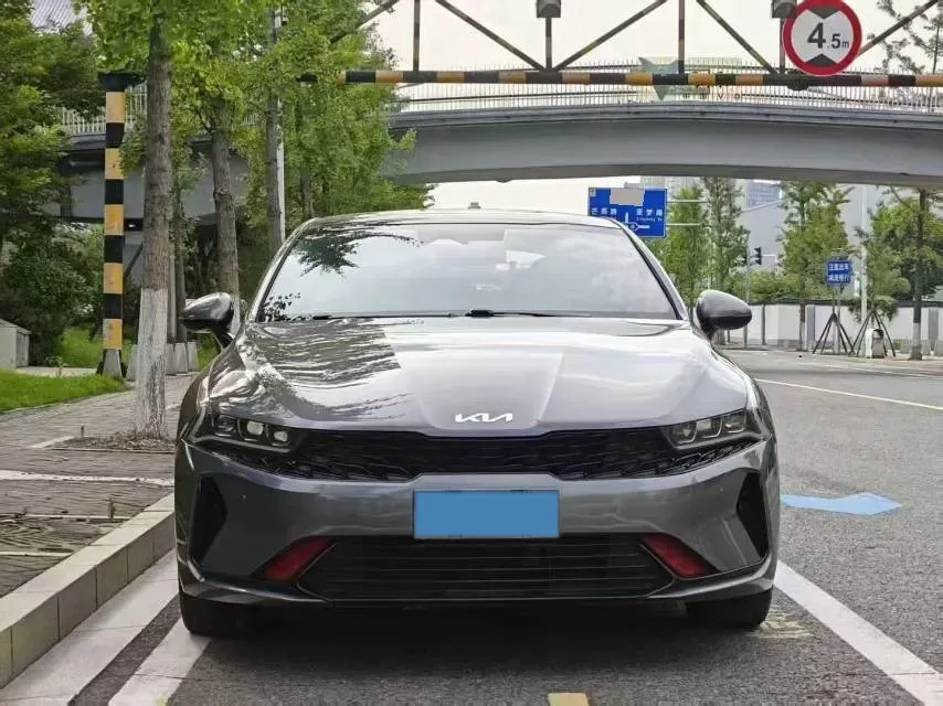 2021 Kia K5 2.0T 240HP L4 8AT,autocango,china used car exporter,china ev exporter,chinese used car exporter,chinese used ev exporter
