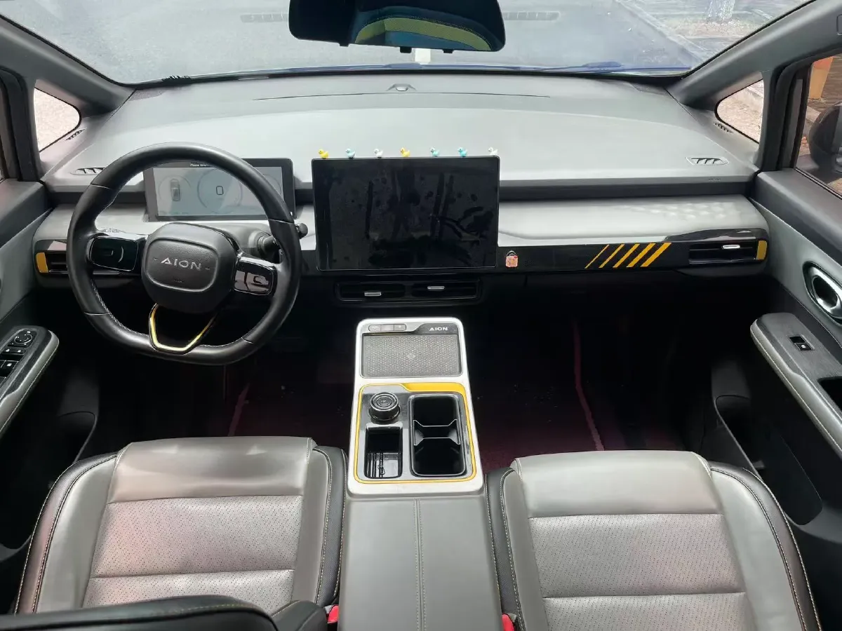2022 Geely Okavango 1.8T 184HP L4 7DCT,autocango,china used car exporter,china ev exporter,chinese used car exporter,chinese used ev exporter