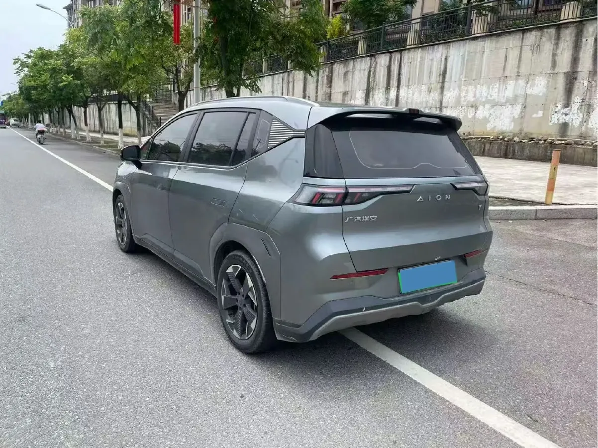 2022 Geely Okavango 1.8T 184HP L4 7DCT,autocango,china used car exporter,china ev exporter,chinese used car exporter,chinese used ev exporter