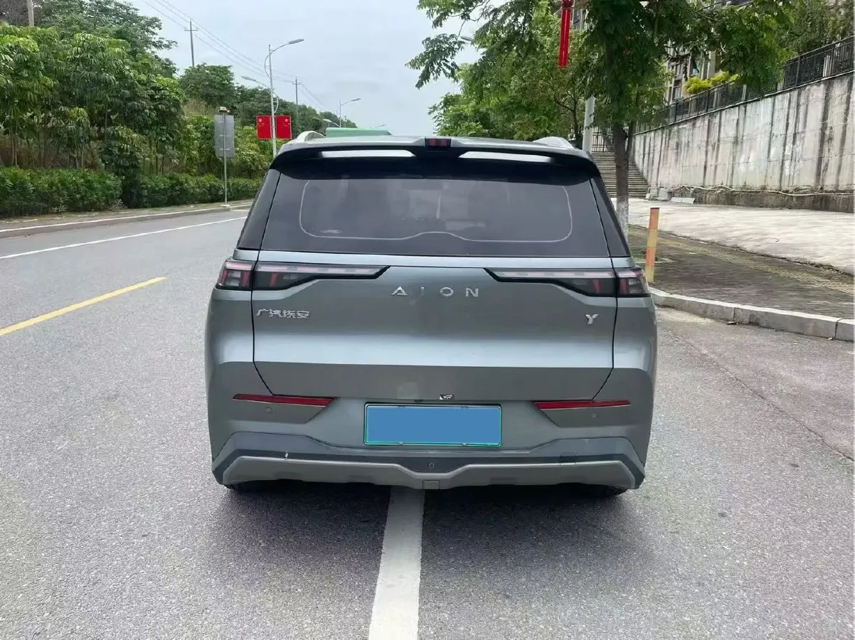 2022 Geely Okavango 1.8T 184HP L4 7DCT,autocango,china used car exporter,china ev exporter,chinese used car exporter,chinese used ev exporter