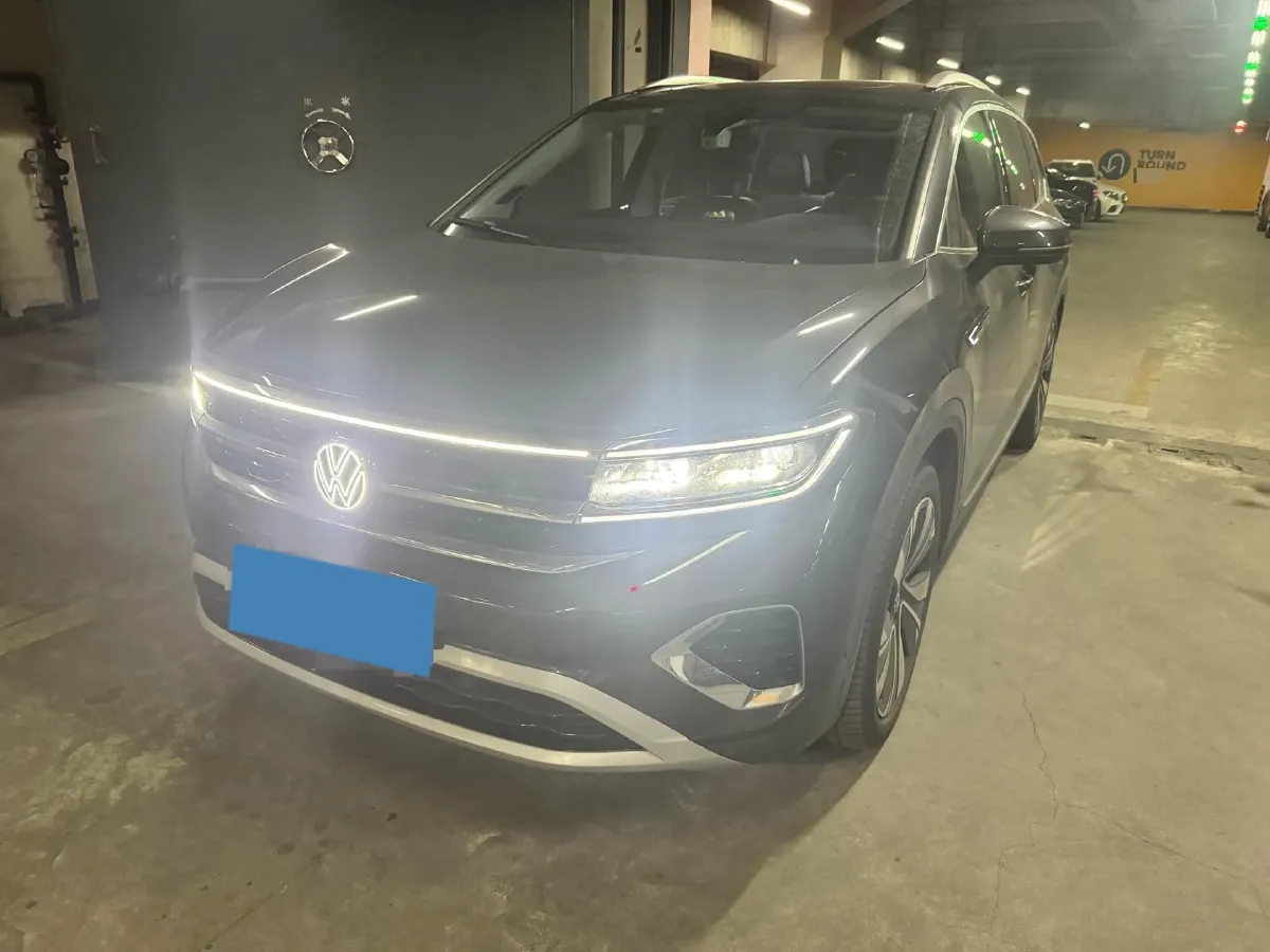 2021 Volkswagen Talagon 2.0T 220HP L4 7DCT,autocango,china used car exporter,china ev exporter,chinese used car exporter,chinese used ev exporter