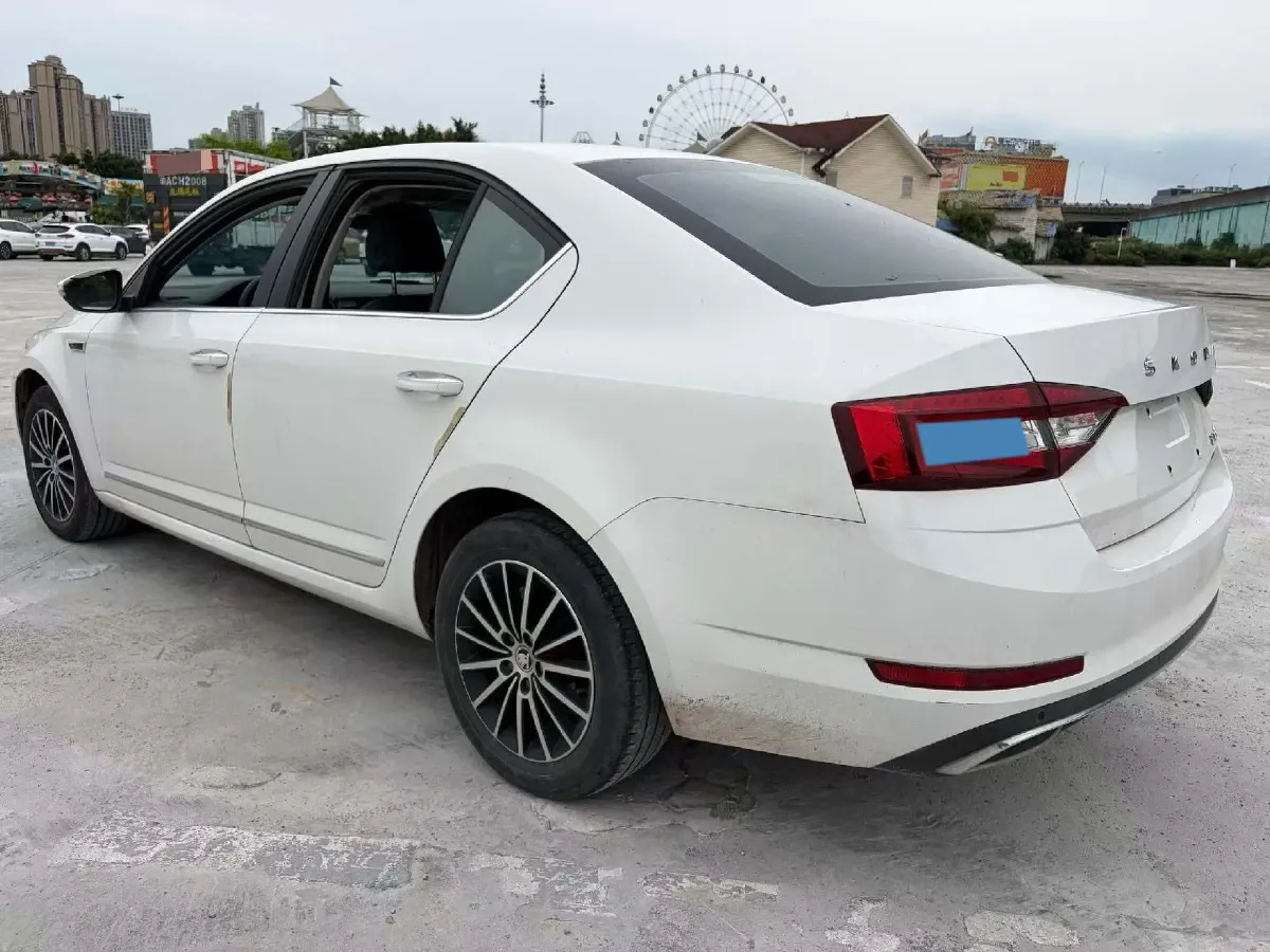 2019 Skoda Octavia 1.2T 116HP L4 7DCT,autocango,china used car exporter,china ev exporter,chinese used car exporter,chinese used ev exporter