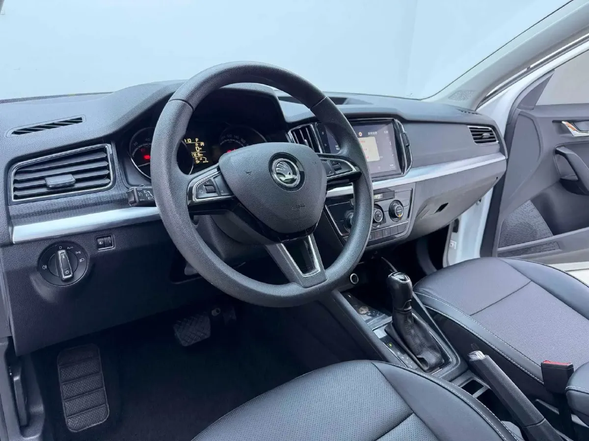 2023 Skoda Kamiq 1.5L 112HP L4 6AT,autocango,china used car exporter,china ev exporter,chinese used car exporter,chinese used ev exporter