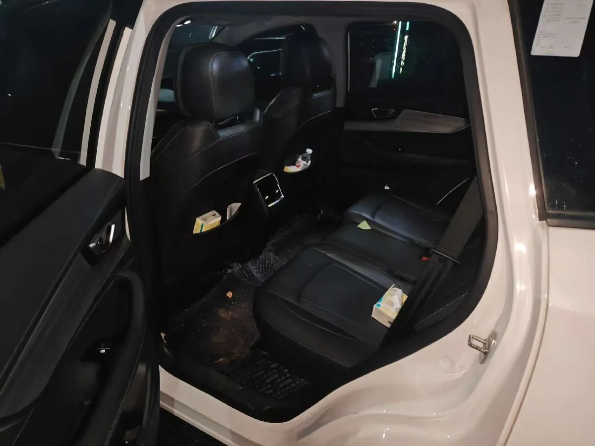2021 Chery Tiggo 8 Plus 1.6T 197HP L4 7DCT,autocango,china used car exporter,china ev exporter,chinese used car exporter,chinese used ev exporter