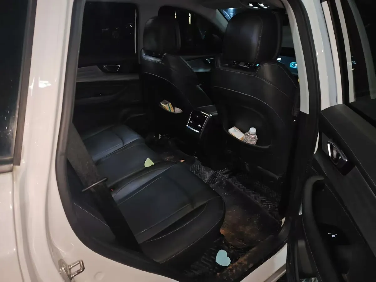 2021 Chery Tiggo 8 Plus 1.6T 197HP L4 7DCT,autocango,china used car exporter,china ev exporter,chinese used car exporter,chinese used ev exporter