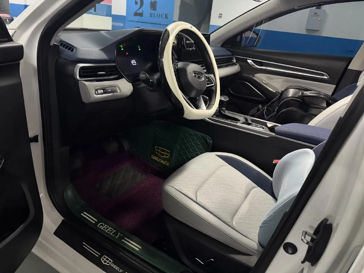 2022 Geely Emgrand 1.5L 114HP L4 CVT,autocango,china used car exporter,china ev exporter,chinese used car exporter,chinese used ev exporter