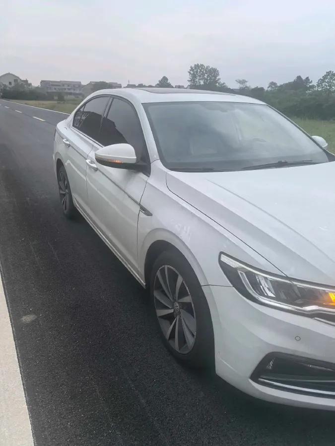 2019 Roewe RX5 MAX 2.0T 231HP L4 6DCT,autocango,china used car exporter,china ev exporter,chinese used car exporter,chinese used ev exporter