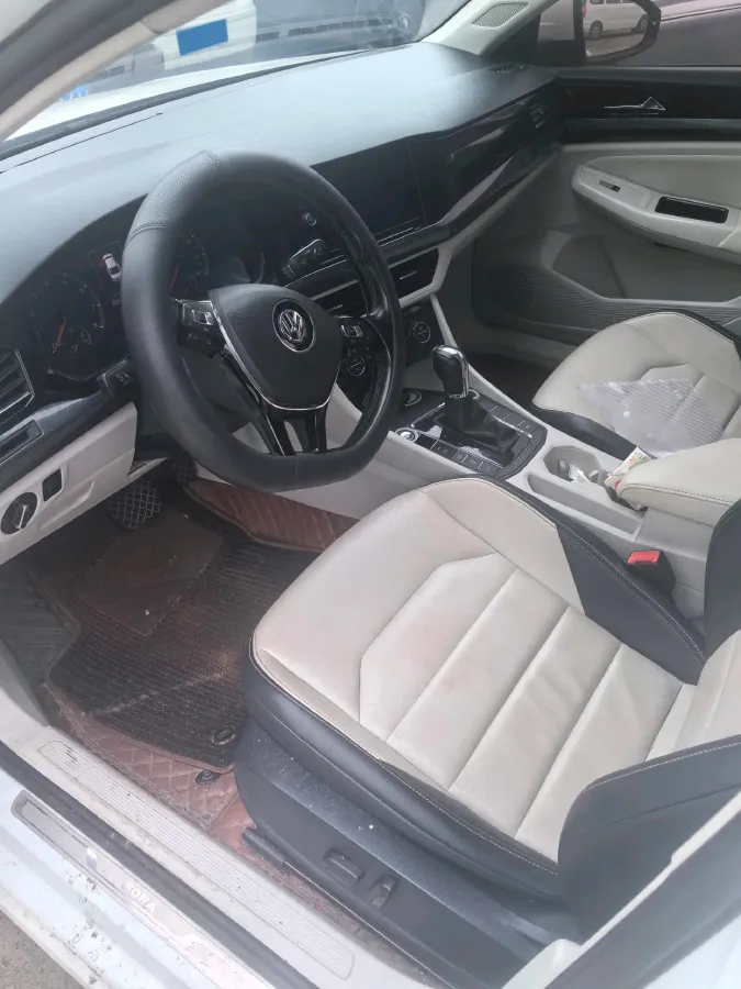 2019 Roewe RX5 MAX 2.0T 231HP L4 6DCT,autocango,china used car exporter,china ev exporter,chinese used car exporter,chinese used ev exporter