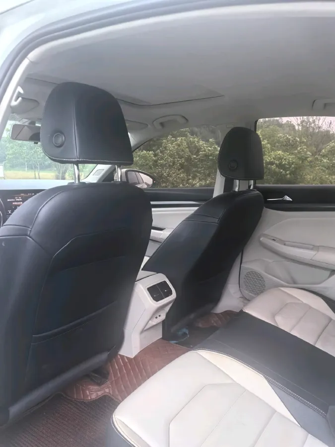 2019 Roewe RX5 MAX 2.0T 231HP L4 6DCT,autocango,china used car exporter,china ev exporter,chinese used car exporter,chinese used ev exporter