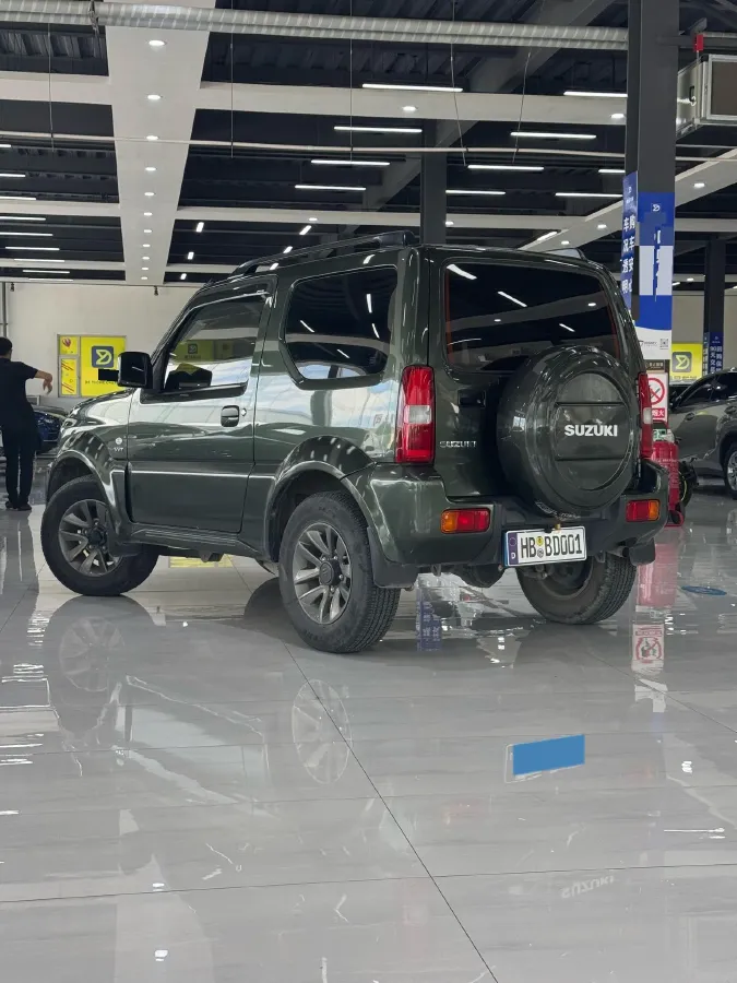 2015 Suzuki Jimny 1.3L 85HP L4 4AT,autocango,china used car exporter,china ev exporter,chinese used car exporter,chinese used ev exporter