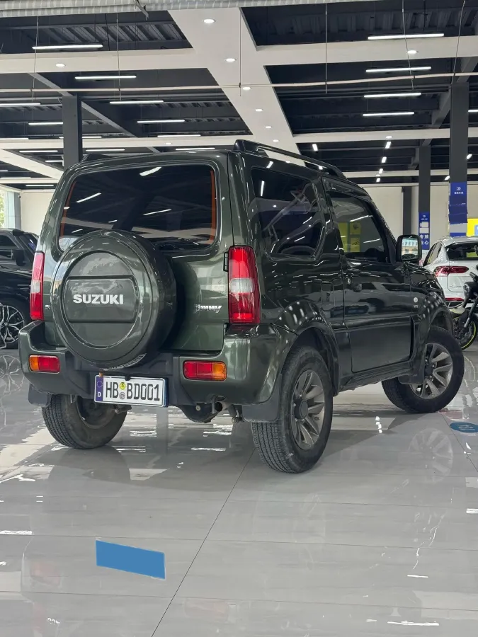 2015 Suzuki Jimny 1.3L 85HP L4 4AT,autocango,china used car exporter,china ev exporter,chinese used car exporter,chinese used ev exporter