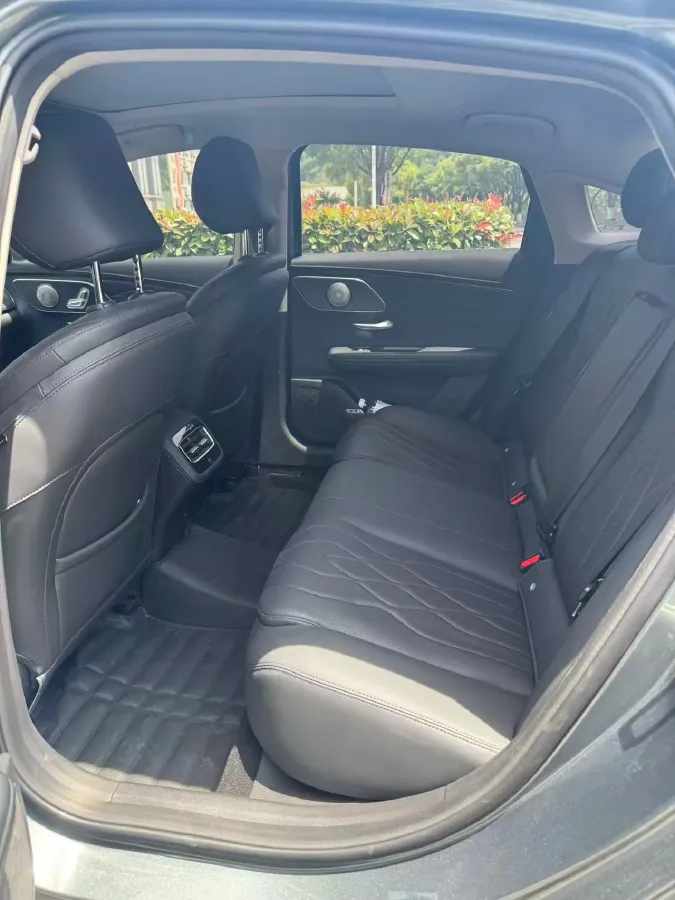 2025 Chery Arrizo 8 1.6T 197HP L4 7DCT,autocango,china used car exporter,china ev exporter,chinese used car exporter,chinese used ev exporter