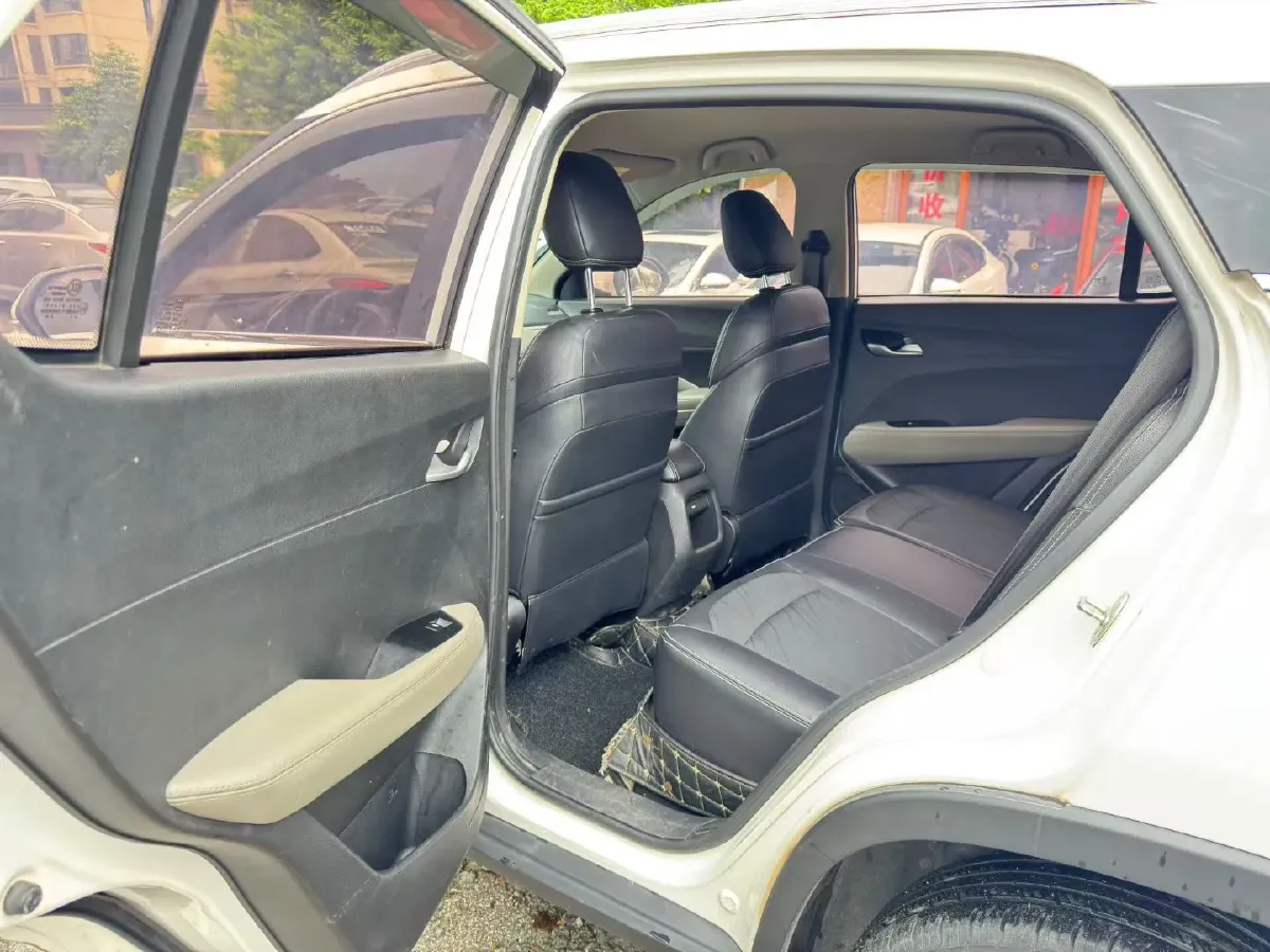 2017 BaoJun 510 1.5L 112HP L4 6MT,autocango,china used car exporter,china ev exporter,chinese used car exporter,chinese used ev exporter