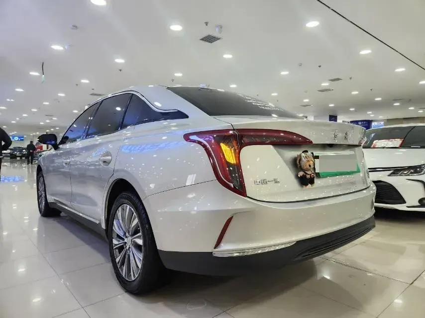 2024 HongQi E-QM5 BEV 72KWH,autocango,china used car exporter,china ev exporter,chinese used car exporter,chinese used ev exporter