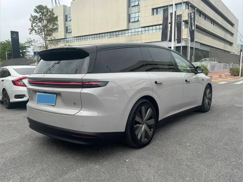 2025 Li i8 BEV,autocango,china used car exporter,china ev exporter,chinese used car exporter,chinese used ev exporter
