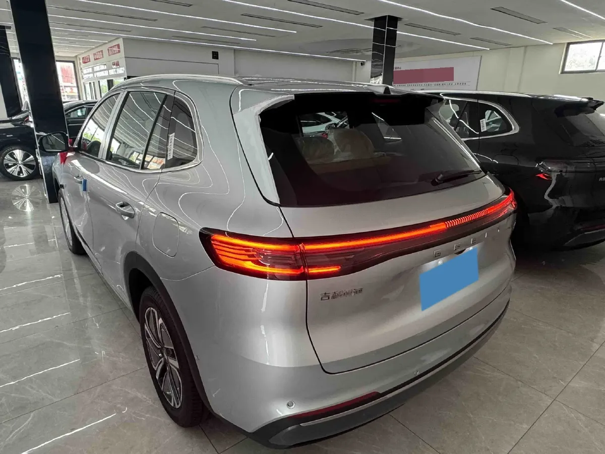 2026 Geely Galaxy Starship 7 1.5L 112HP L4 1DHT PHEV,autocango,china used car exporter,china ev exporter,chinese used car exporter,chinese used ev exporter