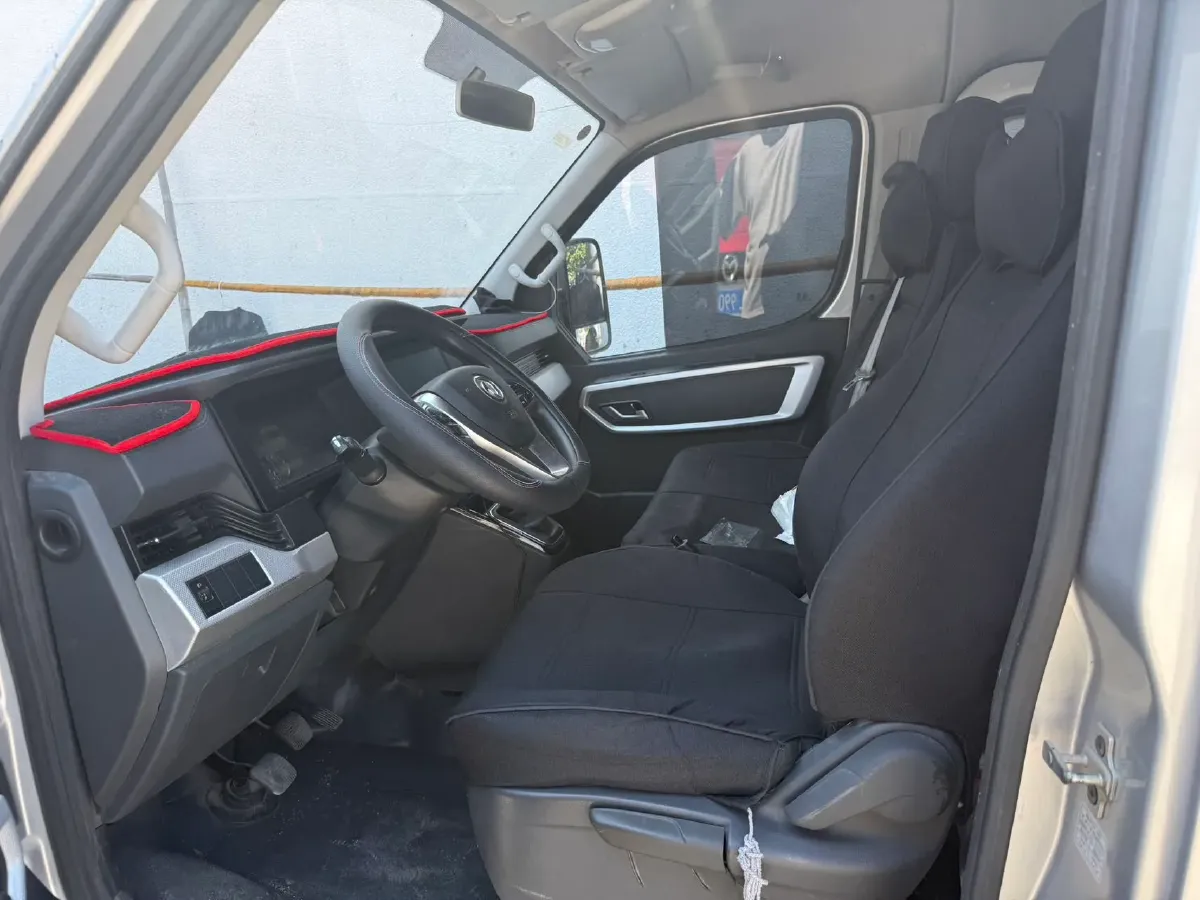 2023 Dongfeng RuiQi 7 2.3T 166HP L4 6MT,autocango,china used car exporter,china ev exporter,chinese used car exporter,chinese used ev exporter