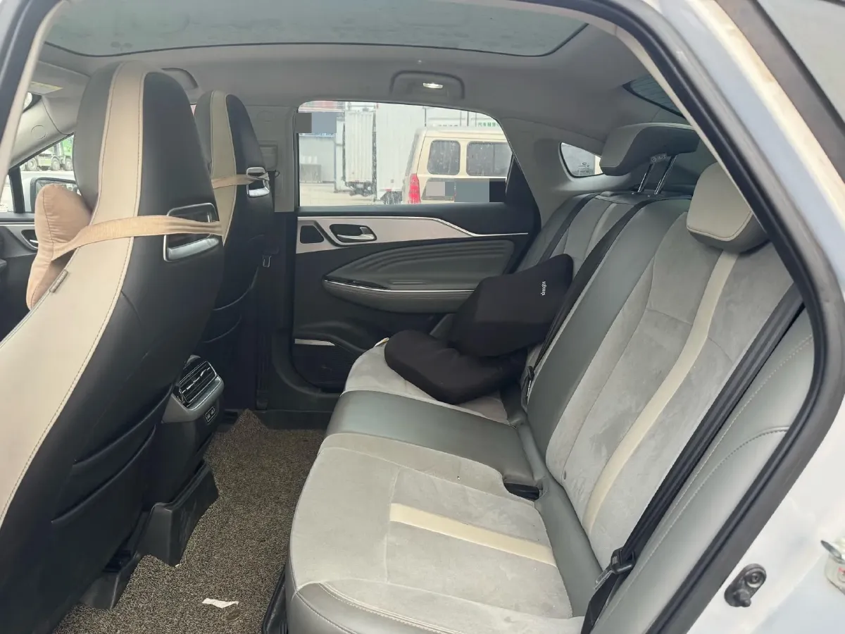 2022 ChangAn Oshan Z6 1.5T 170HP L4 6TCT PHEV 28.4KWH,autocango,china used car exporter,china ev exporter,chinese used car exporter,chinese used ev exporter