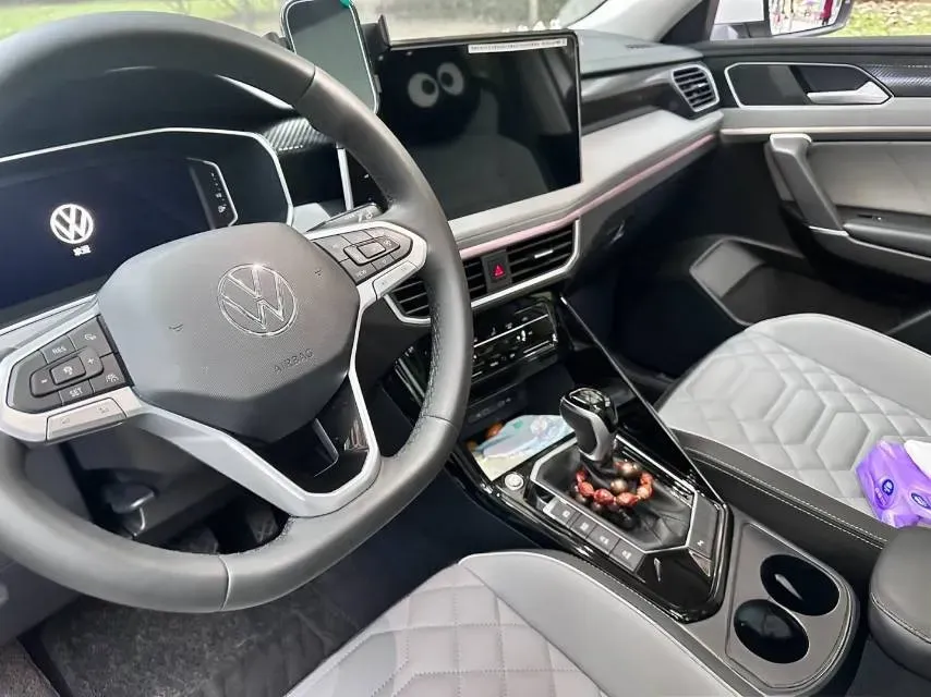 2025 Volkswagen Tayron 1.5T 160HP L4 7DCT,autocango,china used car exporter,china ev exporter,chinese used car exporter,chinese used ev exporter