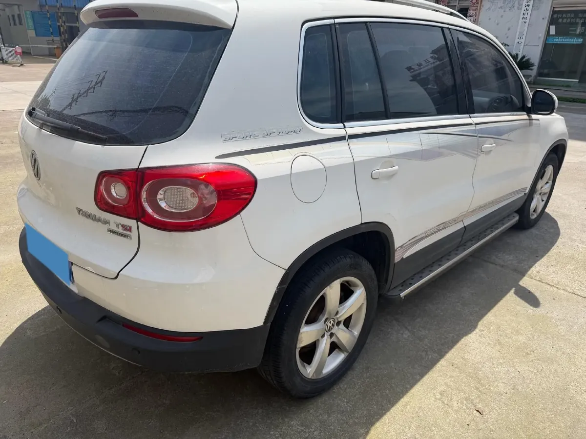 2012 Volkswagen Tiguan 1.8T 160HP L4 6AT,autocango,china used car exporter,china ev exporter,chinese used car exporter,chinese used ev exporter
