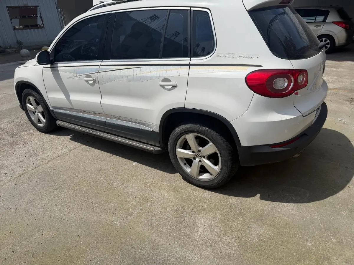 2012 Volkswagen Tiguan 1.8T 160HP L4 6AT,autocango,china used car exporter,china ev exporter,chinese used car exporter,chinese used ev exporter