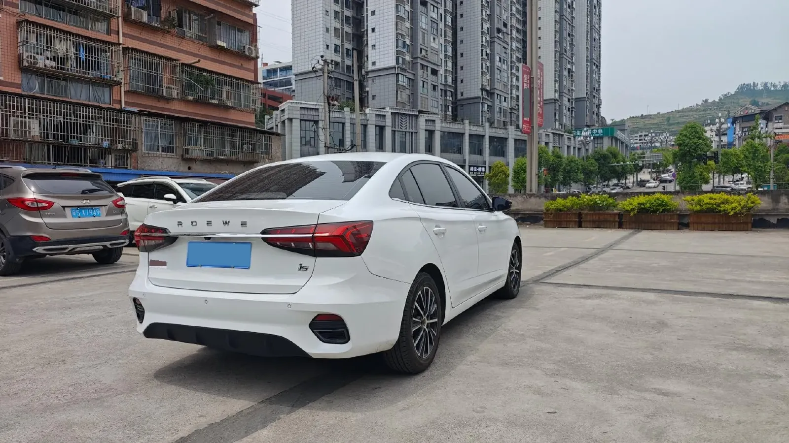 2021 Roewe i5 1.5L 120HP L4 CVT,autocango,china used car exporter,china ev exporter,chinese used car exporter,chinese used ev exporter