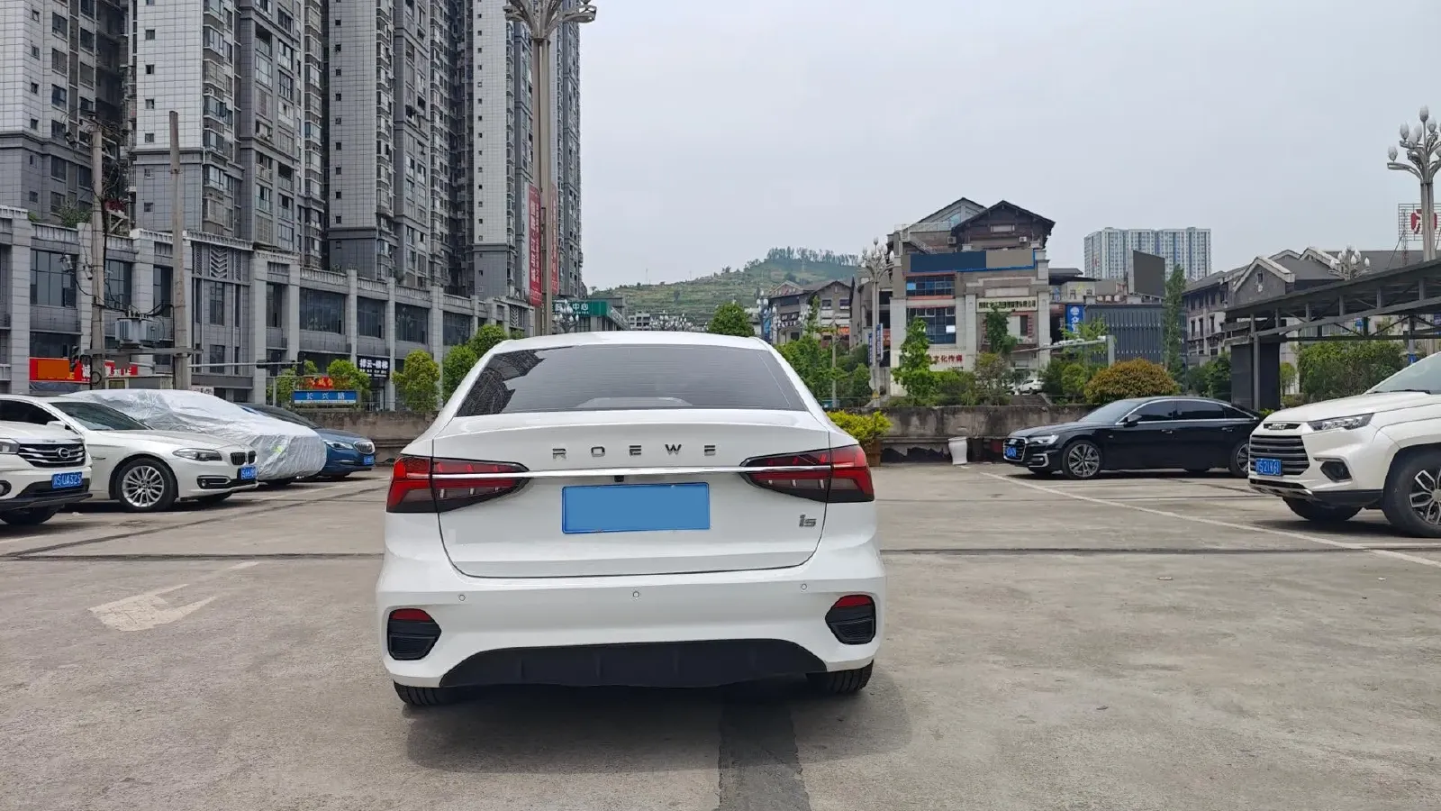 2021 Roewe i5 1.5L 120HP L4 CVT,autocango,china used car exporter,china ev exporter,chinese used car exporter,chinese used ev exporter